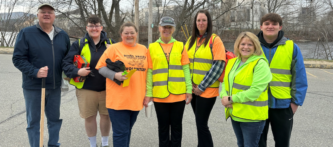 OFCU team donates time